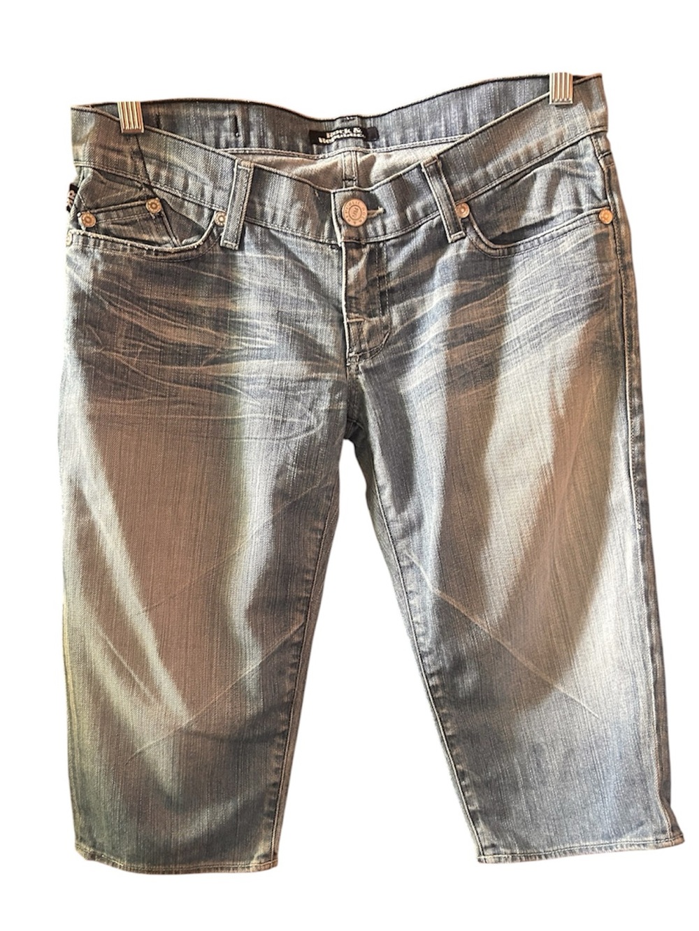 Rock Republic Women's Mid-Rise Light Wash Denim Capris